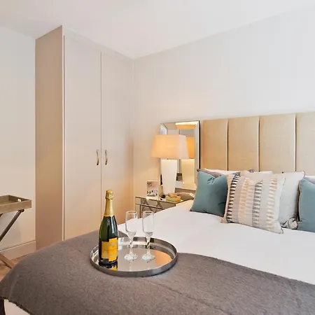 Exclusive Centre Apartment *
